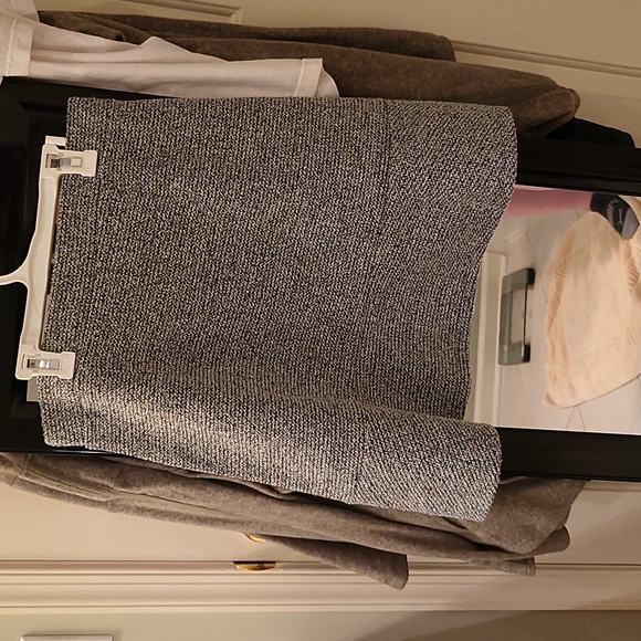 Loft Medium Petite Skirt - Picture 2 of 4